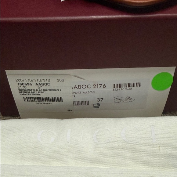 Gucci Signoria mules with gold hardware.  Worn once. Size 37 - Picture 3 of 5